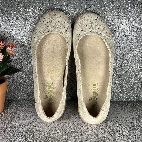Alegria Petal Flats Size 6 Ivory Gold Flake Slip On Shoes Loafers Leather - Picture 3 of 8